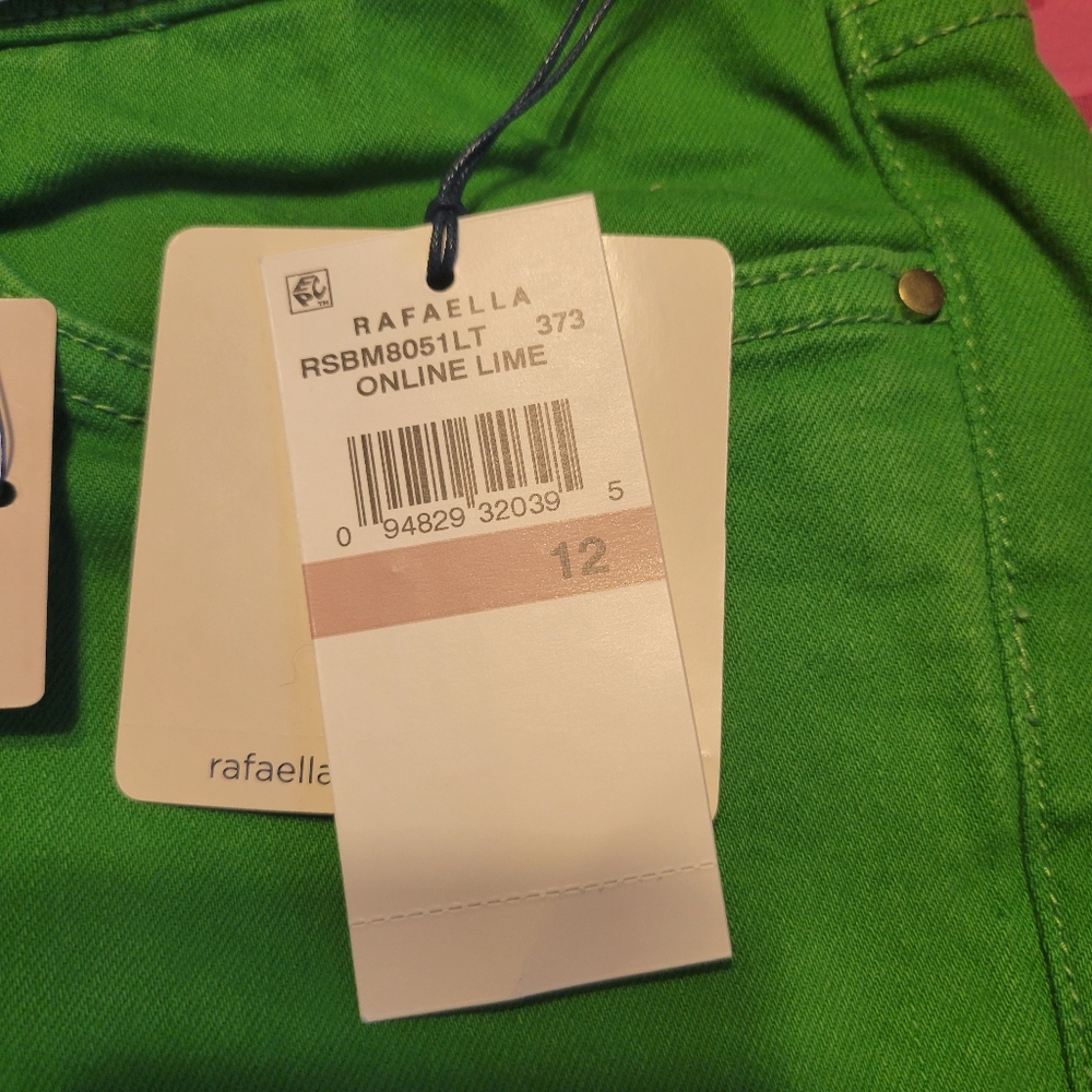 Capri Pants Size 12 Slimming NWT - Picture 5 of 8